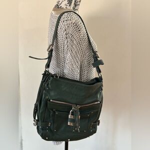 Chloe shoulder bag!
Very good condition!
Leather!